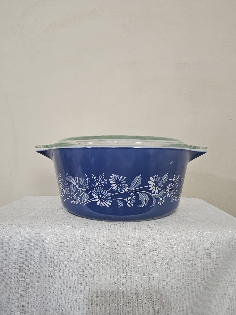 Pyrex Colonial Mist 475 Casserole Dish with Lid